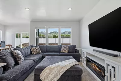 628 S 380 E, Smithfield, UT 84335 - Photo 13