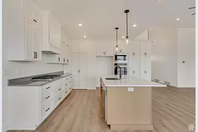 8077 N Bristle Cone Rd, Eagle Mountain, UT 84005 - Photo 11