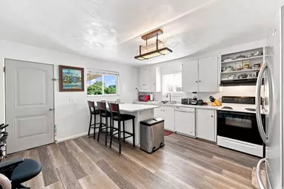 96 W 800 N, Nephi, UT 84648 - Photo 5