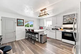 96 W 800 N, Nephi, UT 84648 - Photo 5