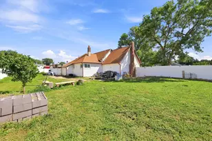 96 W 800 N, Nephi, UT 84648 - Photo 25