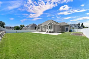 1872 N Frost Dr, Farmington, UT 84025 - Photo 33