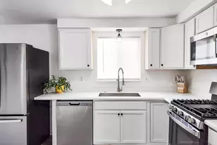 358 S Center St, Elsinore, UT 84724 - Photo 5