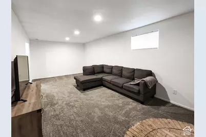 358 S Center St, Elsinore, UT 84724 - Photo 15