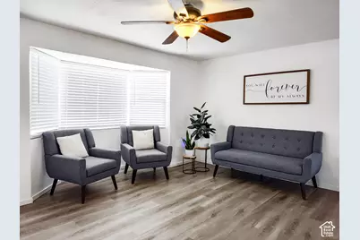 358 S Center St, Elsinore, UT 84724 - Photo 5