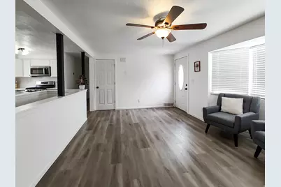 358 S Center St, Elsinore, UT 84724 - Photo 3