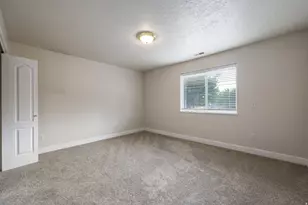 5852 S Jordan Canal Rd, Taylorsville, UT 84129 - Photo 23