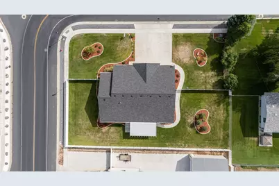4126 W Pioneer Rd, Plain City, UT 84404 - Photo 7