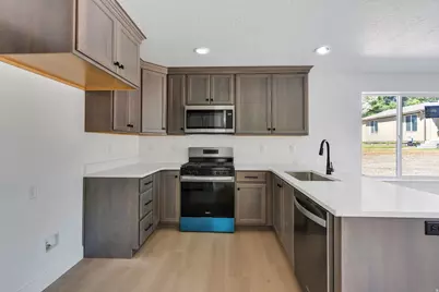 3128 W Westcove Dr, West Valley, UT 84119 - Photo 5
