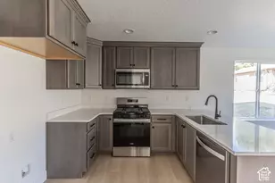 3128 W Westcove Dr, West Valley, UT 84119 - Photo 7