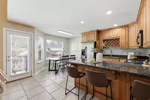 7176 S Villa Pl Dr E, Midvale, UT 84047 - Photo 11