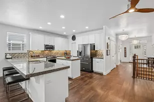 5617 S Dunetree Hill Ln, Holladay, UT 84121 - Photo 9