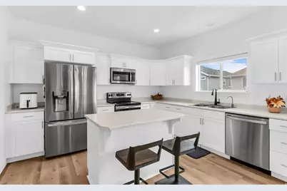 7118 N Amber Mead Ave, Eagle Mountain, UT 84005 - Photo 5