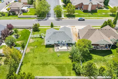 2302 W 1900 S, Syracuse, UT 84075 - Photo 7