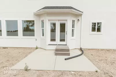 1253 W 2350 S, Perry, UT 84302 - Photo 35
