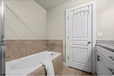 1423 S Mountain View Ct, Woods Cross, UT 84087 - Photo 13