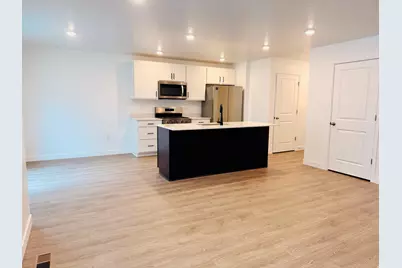1906 E 670 N, Salem, UT 84653 - Photo 3