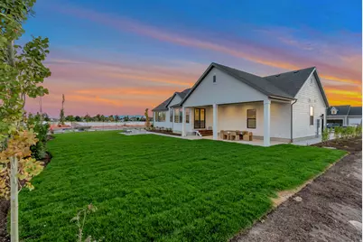 266 N Amber Ln W, Layton, UT 84041 - Photo 7