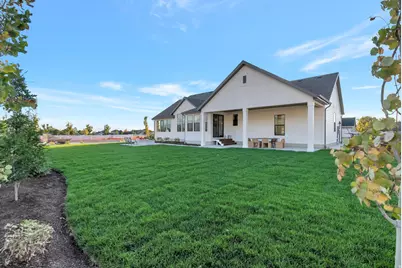 266 N Amber Ln W, Layton, UT 84041 - Photo 51