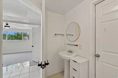 5254 W 4935 S, Kearns, UT 84118 - Photo 21
