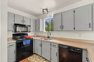 5254 W 4935 S, Kearns, UT 84118 - Photo 9