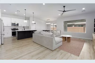 581 S Orange Dr, Washington, UT 84780 - Photo 11