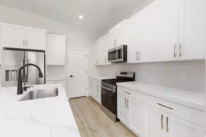 581 S Orange Dr, Washington, UT 84780 - Photo 7