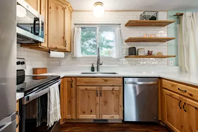1525 W 500 N, Salt Lake City, UT 84116 - Photo 3