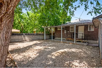 1048 E Barbara Pl, Salt Lake City, UT 84102 - Photo 17