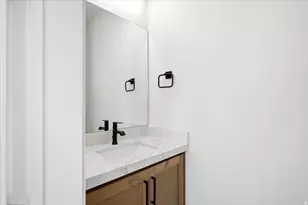 571 S Elena Ln, Ogden, UT 84404 - Photo 27
