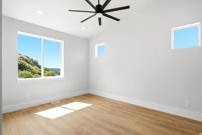 571 S Elena Ln, Ogden, UT 84404 - Photo 13