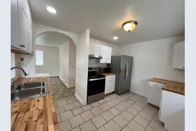 565 N Pamela Way W, Salt Lake City, UT 84116 - Photo 7