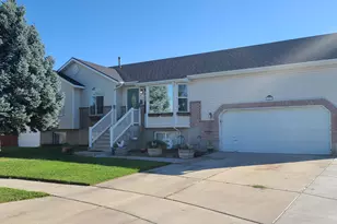 1053 S Killarney Dr, Syracuse, UT 84075 - Photo 1