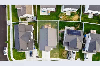 1428 W Creekside Dr, Logan, UT 84339 - Photo 3