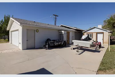 65 N Clark St, Green River, UT 84525 - Photo 27