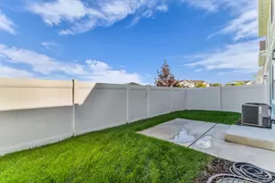 12138 S Autumn Day Ln S, Herriman, UT 84096 - Photo 33