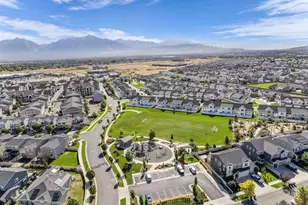 12138 S Autumn Day Ln S, Herriman, UT 84096 - Photo 37