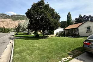 1651 E 22nd St, Ogden, UT 84401 - Photo 3
