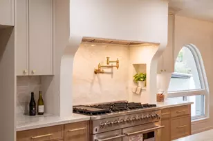 1860 E Spring Ln S, Holladay, UT 84117 - Photo 5