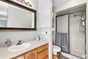 132 E 2050 N, Centerville, UT 84014 - Photo 23