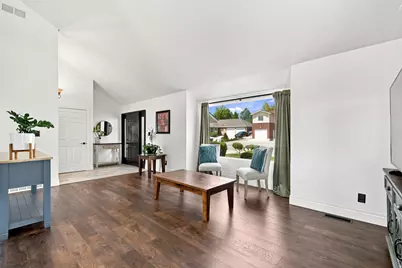 132 E 2050 N, Centerville, UT 84014 - Photo 5