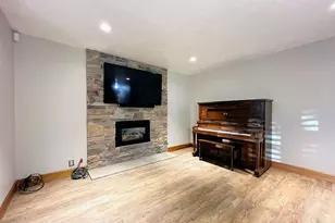 9231 S 1520 Res E, Sandy, UT 84092 - Photo 9