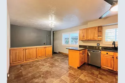 9231 S 1520 Res E, Sandy, UT 84092 - Photo 15