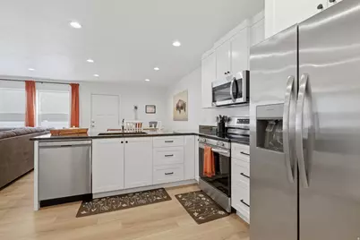215 W 900 N, Nephi, UT 84648 - Photo 7