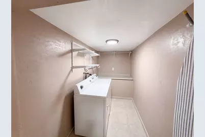 384 E St, Salt Lake City, UT 84103 - Photo 19