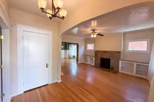 384 E St, Salt Lake City, UT 84103 - Photo 3