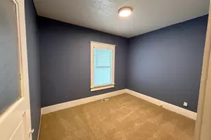 384 E St, Salt Lake City, UT 84103 - Photo 9