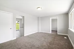 3726 S 2025 W, Roy, UT 84067 - Photo 3