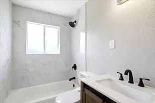 3726 S 2025 W, Roy, UT 84067 - Photo 13