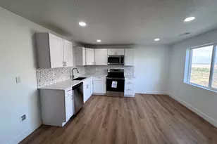 16371 S Coupler Ln, Bluffdale, UT 84065 - Photo 7